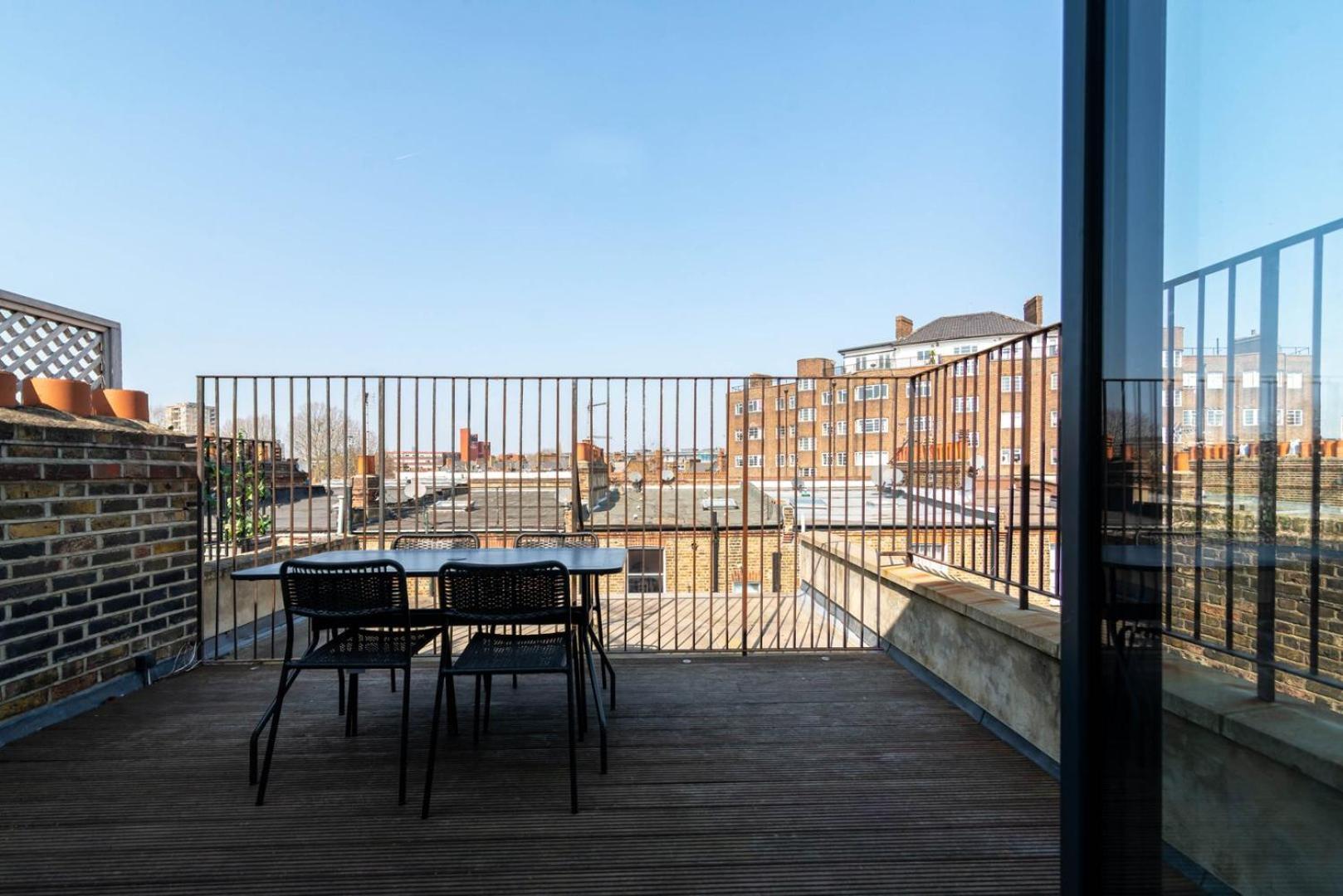 Guestready - Top Floor West Kensington Home لندن المظهر الخارجي الصورة